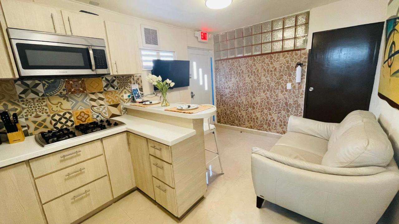 Compact Haven With Private Entrance And Free Parking And Laundry Apartamento Ponce Exterior foto